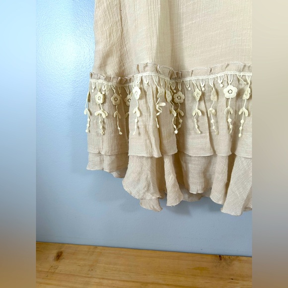 Elegant Cream Lace Trim Women's Dress Size Small - Picture 5 of 11